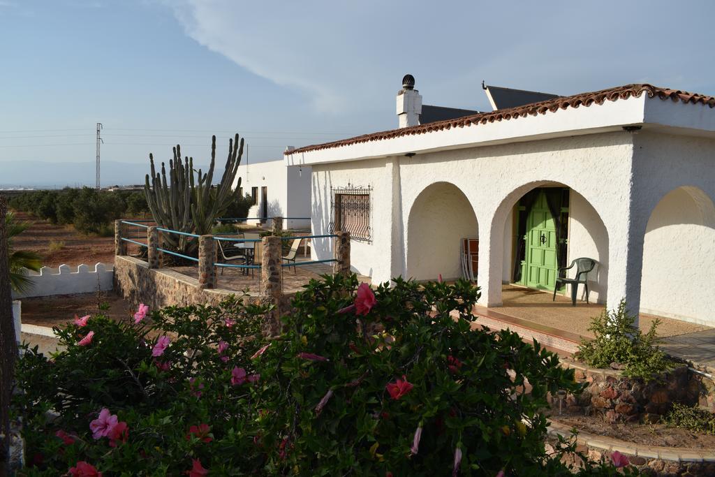 Cortijo La Molina De Cabo De Gata Pensionat Exteriör bild
